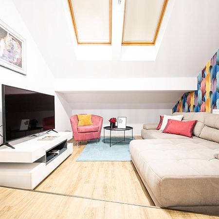 Saint Seven Apartment Seghedin Exterior foto
