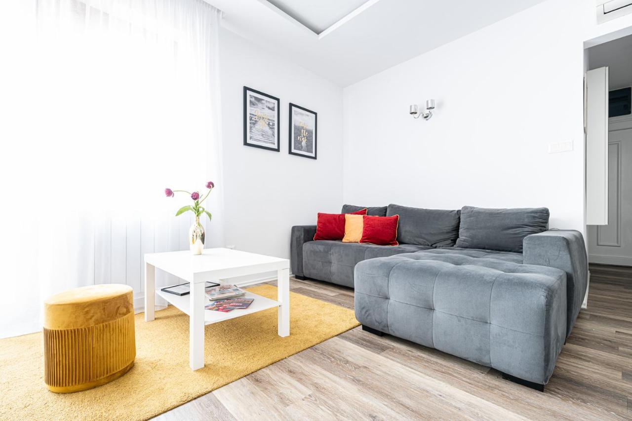 Saint Seven Apartment Seghedin Exterior foto
